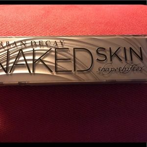 Urban Decay Naked Skin